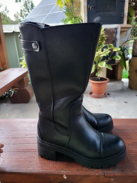 Vysoké zimne cizmy + doporučené poštovné, deichmann,36