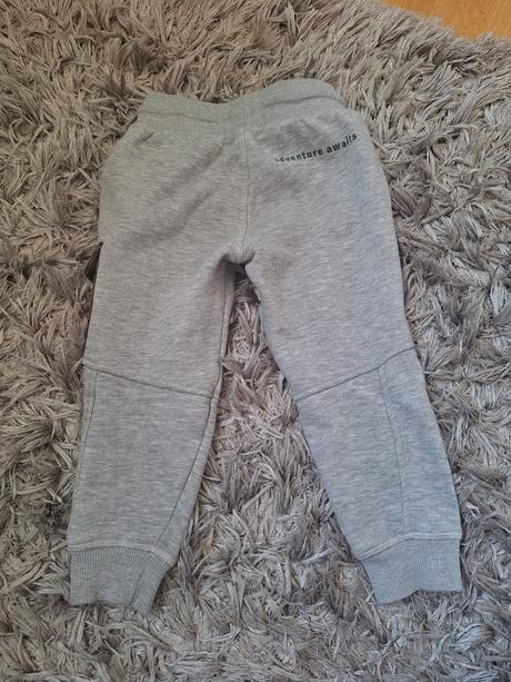 Tepláky, primark,98