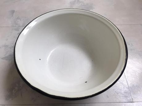 Stará smaltovaná miska,