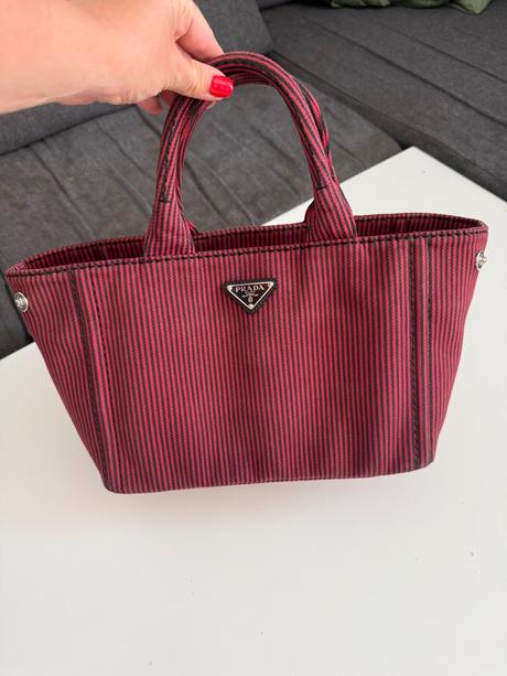 Prada canapa kabelka, prada