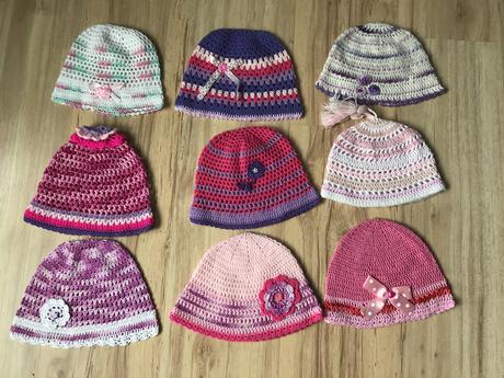 Hačkovane čiapky , 62 - 122