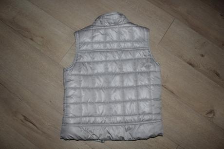 Dievčenská vesta, 128