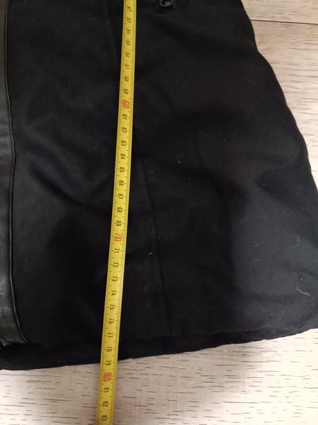 Čierna bunda, gate,l