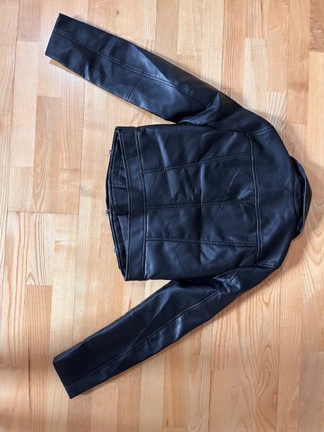 Bunda z ekokoze, stradivarius,s