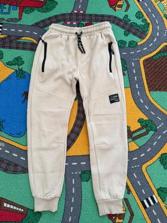 Teplaky, reserved,140