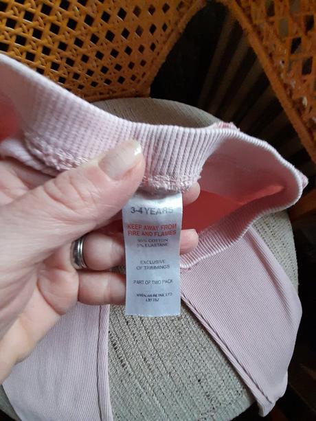 Vrubkované leginy, 98