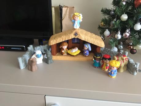 Detský betlehem hrajuci a svietiaci, 