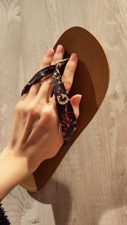Guess šľapky, guess,40