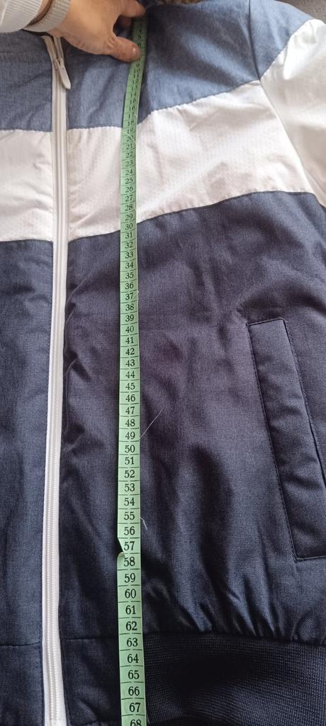 Vetrovka, new yorker,s