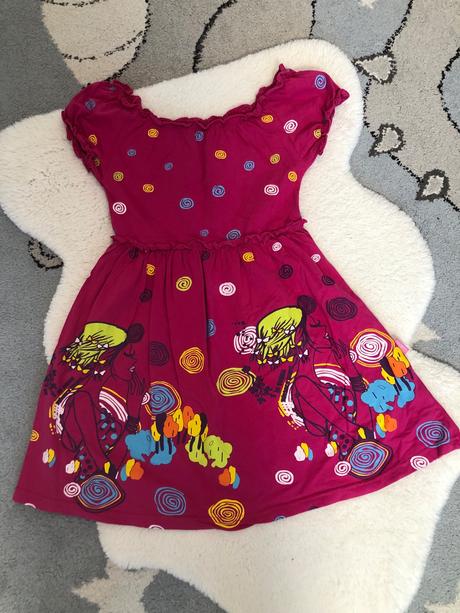 Nádherné letné saty, 128