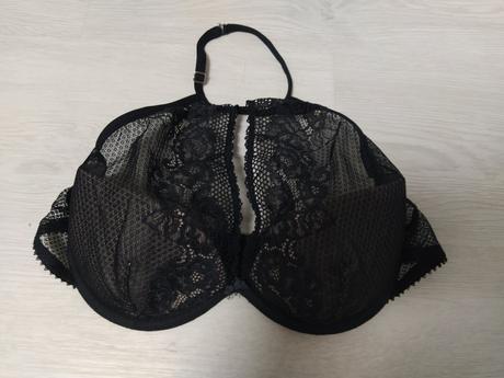 Čipkovaná podprsenka so zaujímavým dekoltom, esprit,80b