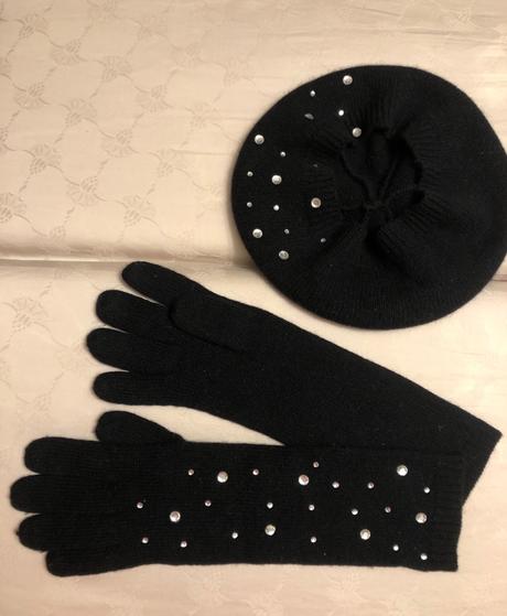 Vlnene rukavice a cispka,