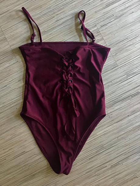 Celé plavky so snurovačkou, s