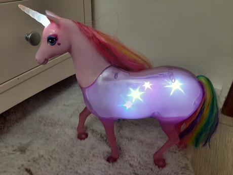 Barbie kúzelný jednorožec dreamtopia, 