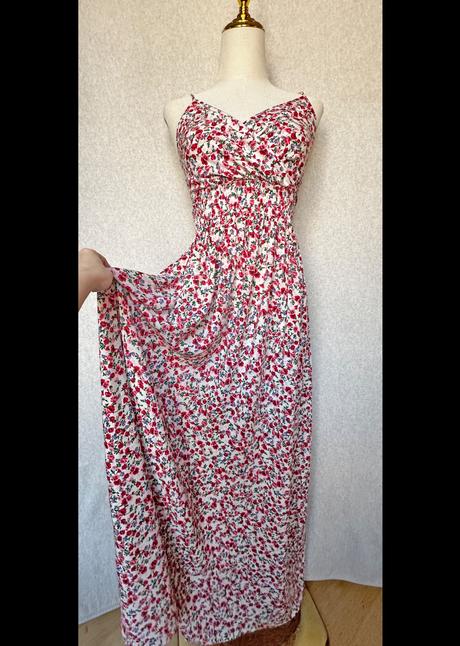 Kvietkované maxi šaty na ramienka, s