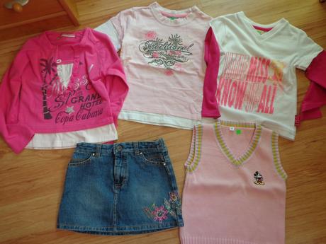 Tričká, sukňa a vesta, 104–116