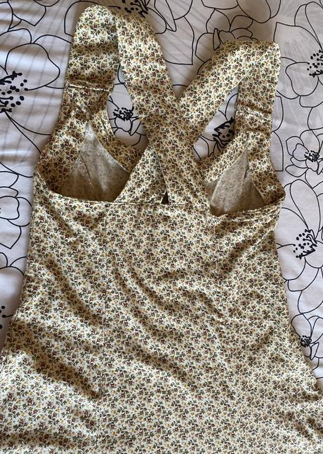 Bavlnené kvietkové šaty s trakmi v. s/m, s