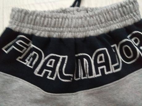 Moderné tepláky s poštovnym, 92