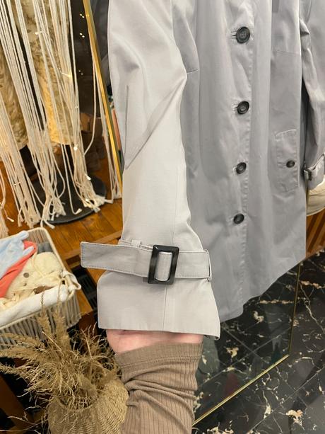 Elegantný sivý trenčkot pre moletky, 42