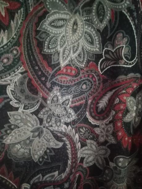 Len raz oblečené šaty s krásnym vzorom, bonprix,36