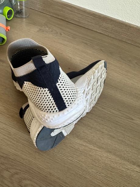 Tenisky nasúvacie umbro veľ.33, umbro,33