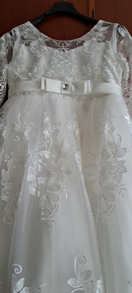 Šaty na 1 sväté prijímanie, 140