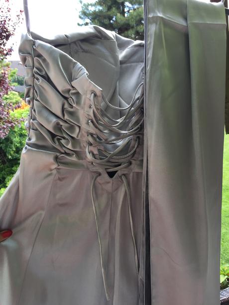 Spoločenské saty, 36