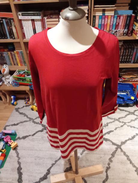 Dámske oblečenie., 34