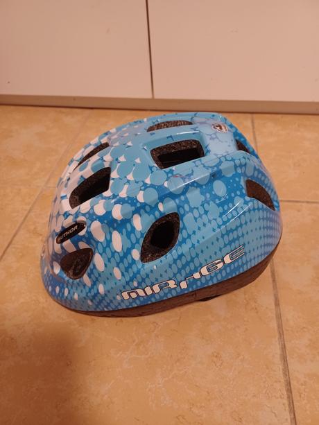 Prilba na bicykel s, s
