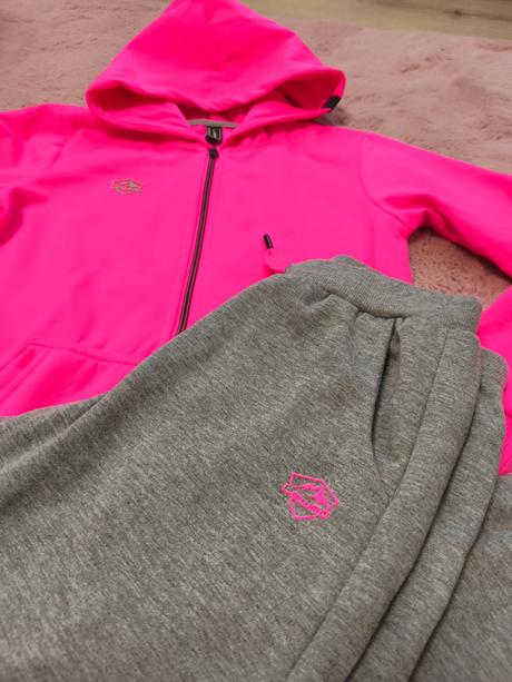 Tepláková súprava, 152