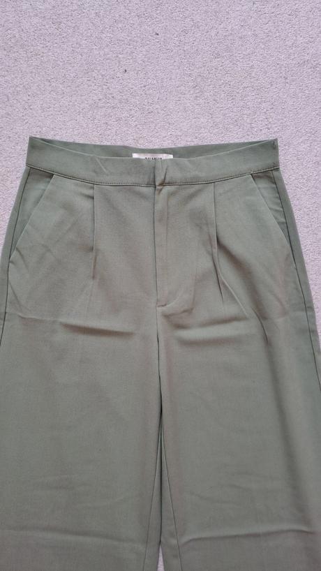 Tenke jarne nohavice, pull&bear,s