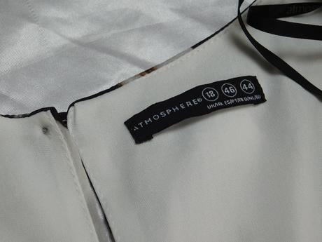 Pekne trendy elegantne šaty, atmosphere,44