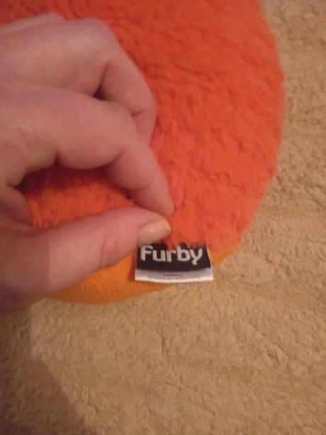 Plyšová furby, 