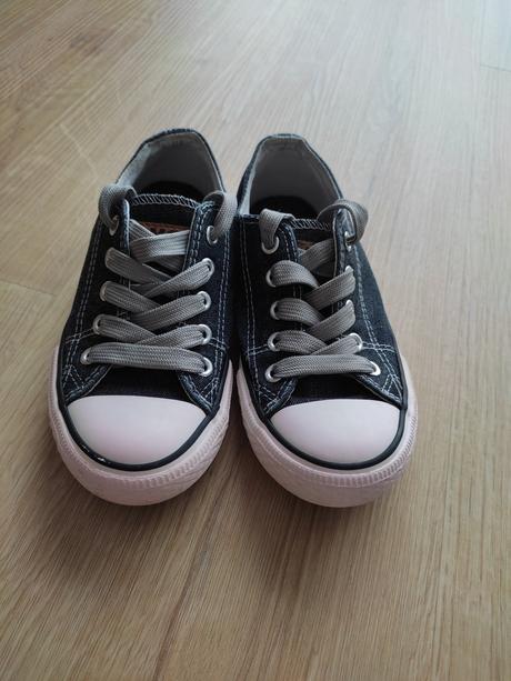 Čierne platenky, pepperts,32