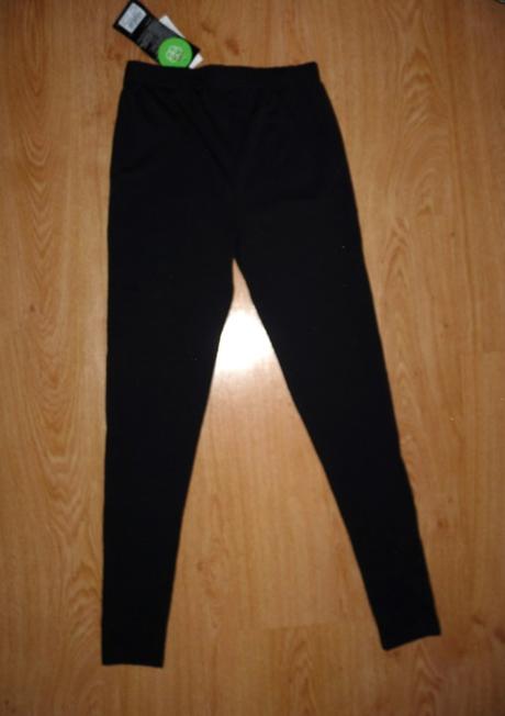 Čierne legíny, takko,158