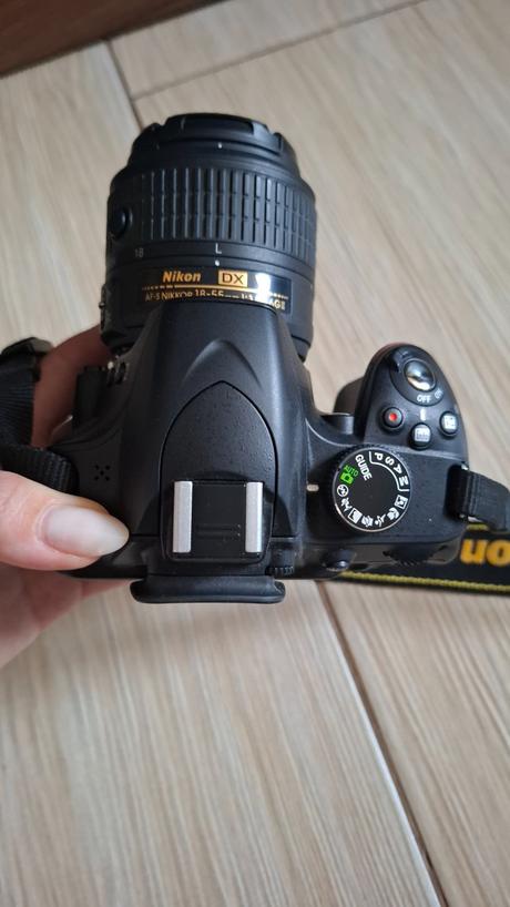 Zrkadlovka nikon, nikon