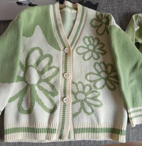 Hrubý sveter veľ.s/m, m