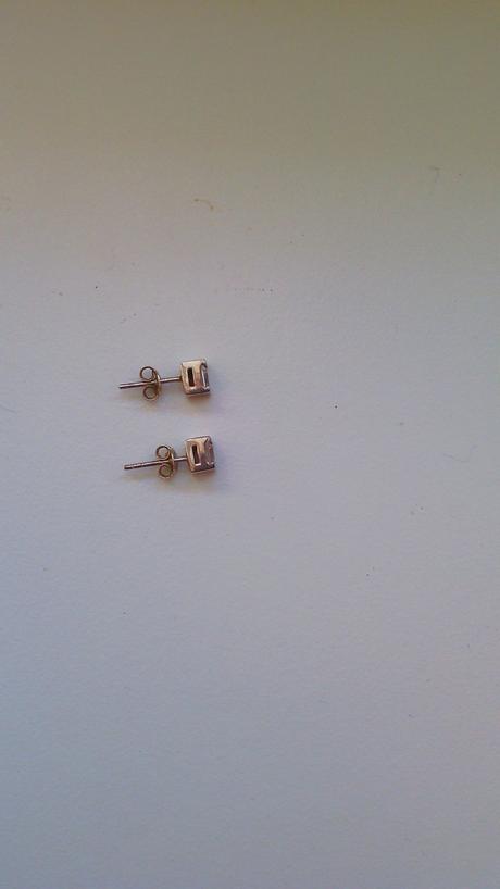 Strieborné náušnice, 