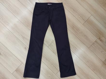 Parádne nohavice, 36