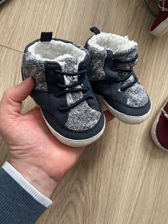 Capacky 6-12m, f&f,17