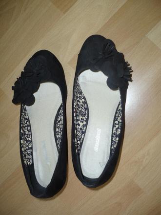 Topanky s kvietkom, 36