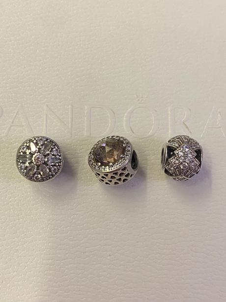 Pandora trblietave koralky, pandora