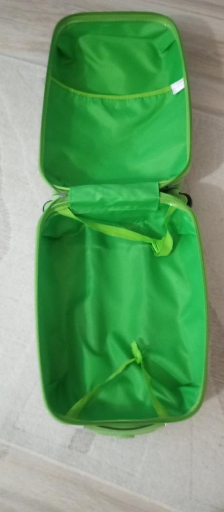 Malý cestovateľský kufor pre dievčatká, reserved