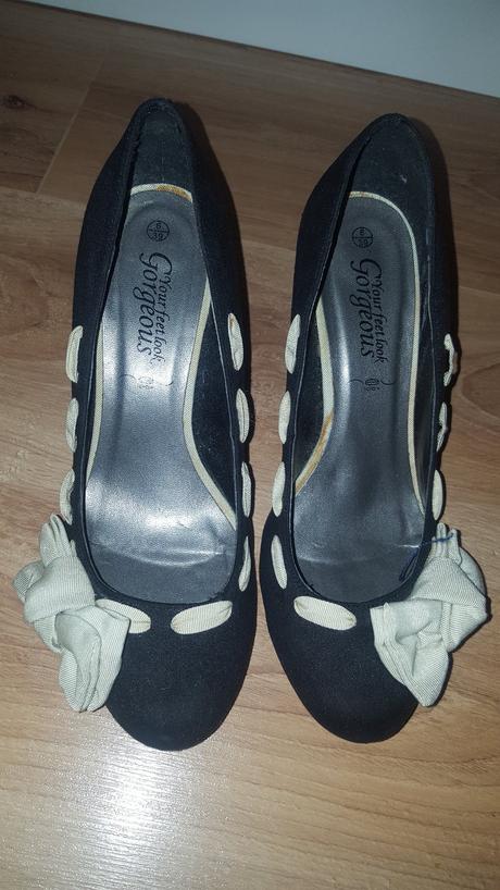 Cierne lodicky s maslou, 39