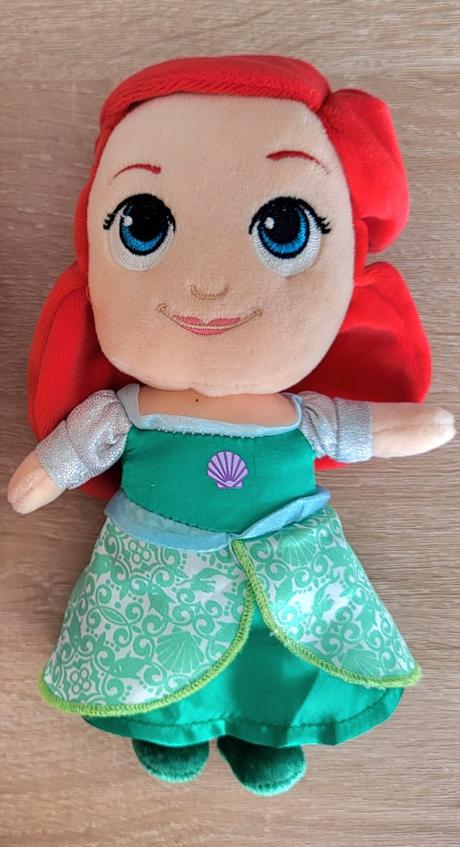 Plyšová bábika disney princezná ariel, 
