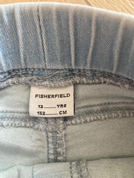 Džegíny super stav, gate,152