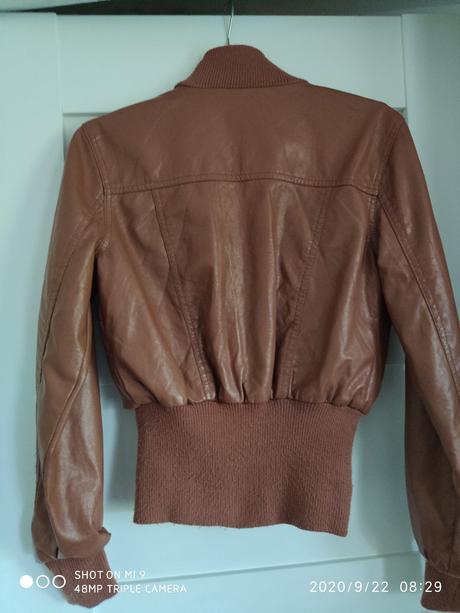 Kozena bundicka na 14/15 rokov/ alebo s/, 152