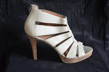 Dámske kožené sandálky, baťa,38