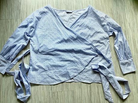 Krasna zavinovacia bluzka/666, 52