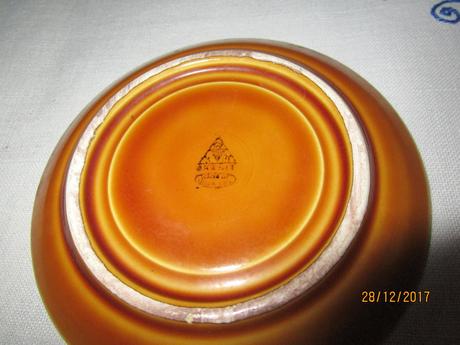 1912. hnedý tanierik,